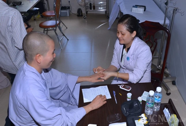 Khoa tu ngay 5-6 (15).JPG