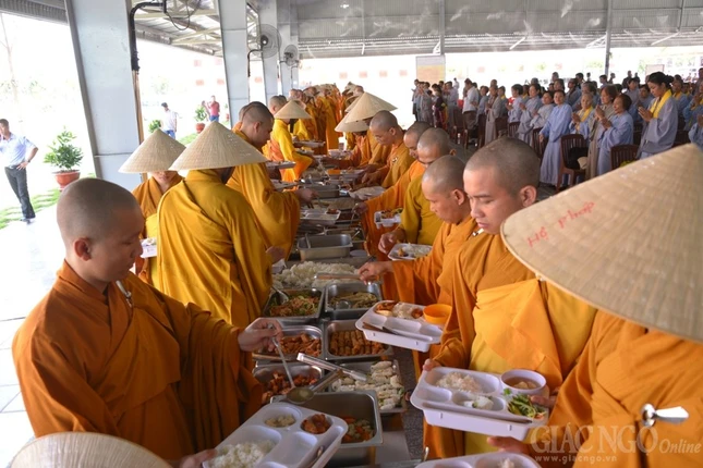 Khoa tu ngay 5-6 (22).JPG