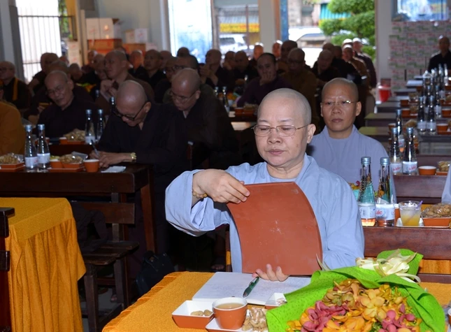 Bo Tat - Hop BTS ngay 18-6 (19).JPG