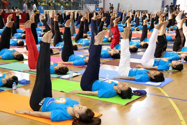 yoga.2.jpg