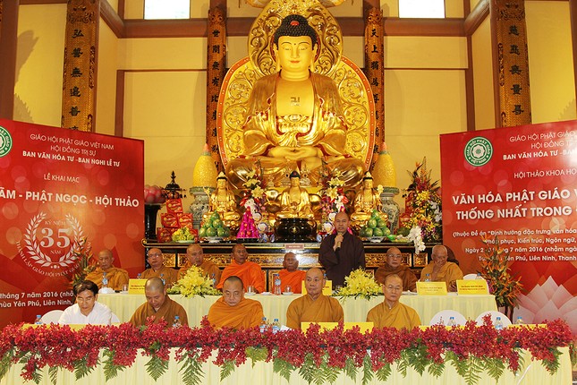 Bế mạc hội thảo về văn hóa Phật giáo VN ảnh 7 2 anh hn 7.jpg