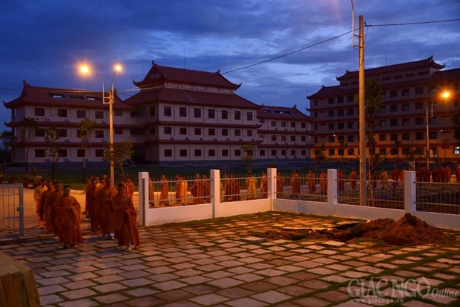 Truong ha-LMXuan (8b).JPG