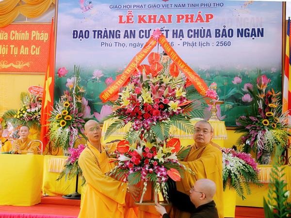 Phú Thọ: Trường hạ Bảo Ngạn khai pháp an cư ảnh 2 khaiphap 2.jpg