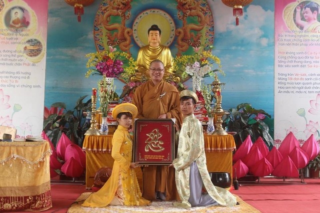 hangthuan.jpg