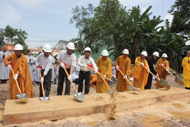 Tây Ninh: Chùa Hạnh Lâm xây giảng đường ảnh 1 khoicong tn.jpg