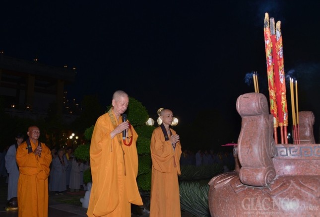 Via Quan Am 19-6 Binh Than (4).JPG