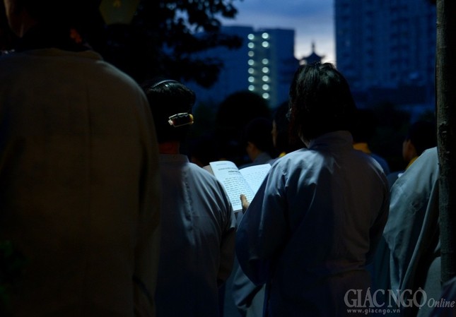 Via Quan Am 19-6 Binh Than (7).JPG