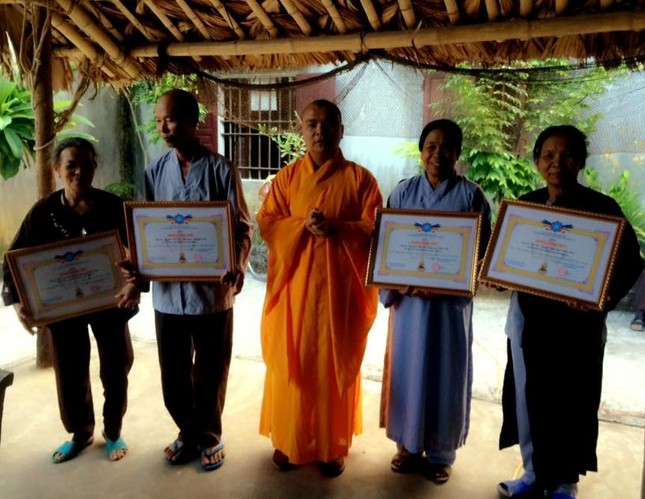 PG Quỳnh Lưu triển khai Phật sự cuối năm 2016 ảnh 1 huutinh.jpg