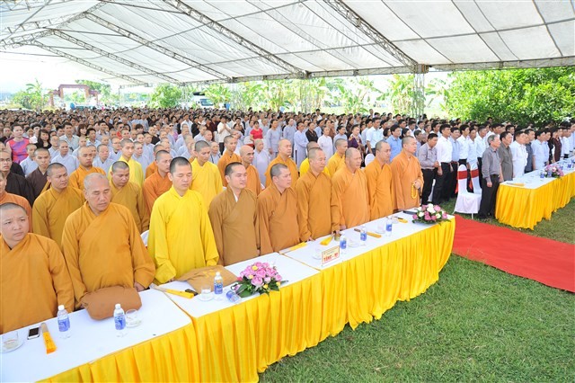 Bổ nhiệm trụ trì, khởi công xây chùa Vạn Linh ảnh 1 bnhiem 1.jpg