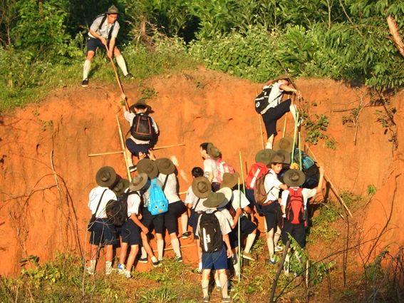 18- Tro choi lon.jpg