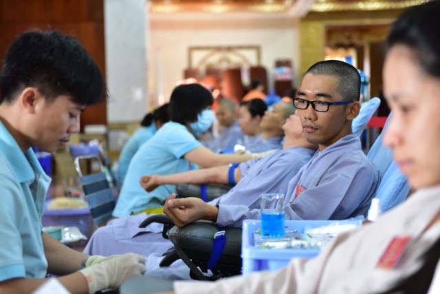 TP.HCM: 288 bạn trẻ hiến máu tại chùa Giác Ngộ ảnh 1 TND_6794_388862486.jpg