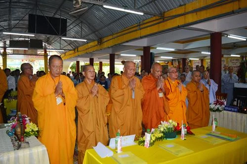 2. Ni_m Ph_t c_u gia b_.JPG