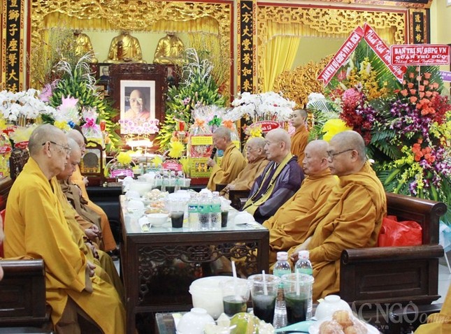TP.HCM: Tổ đình Vĩnh Nghiêm tạ pháp an cư ảnh 7 10bh.jpg