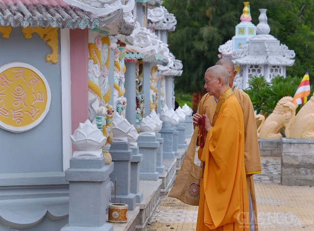 An vi Phat - Gio To Thien Thai (10).JPG