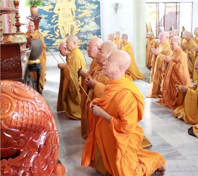 TP.HCM: Phật giáo Q.Gò Vấp tác pháp Tự tứ ảnh 4 5hk.jpg