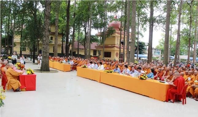 TP.HCM: Sinh hoạt an cư của Phật giáo Nam tông Kinh ảnh 5 5bq.jpg