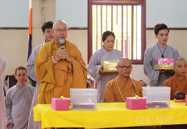 Phật tử chùa Xá Lợi cúng dường lễ tự tứ chư Tăng ảnh 4 5tt.jpg