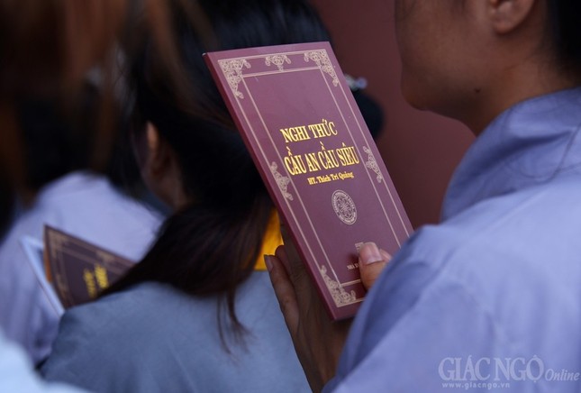 Le Vu Lan - mung 14-7 (2).JPG