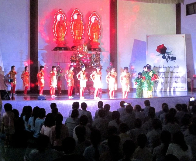 V_N NGH_ - T_I CH_A PH__C LONG.JPG