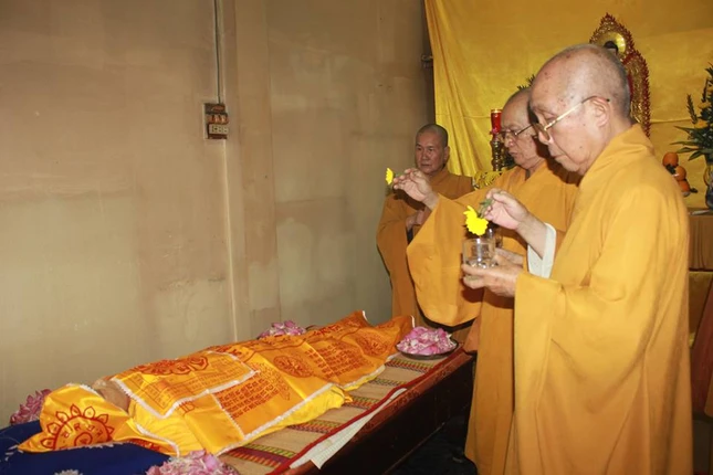 TP.HCM: HT.Thích Nhuận Hòa viên tịch ảnh 2 HT Nhuan Ha 2.jpg