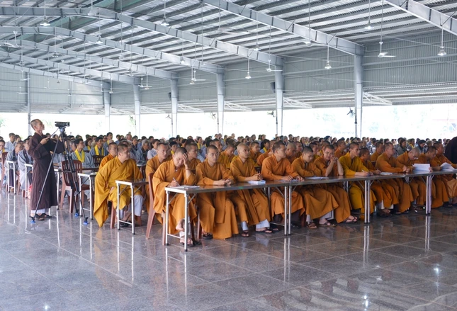 Khoa tu ngay 28-8 (4).JPG