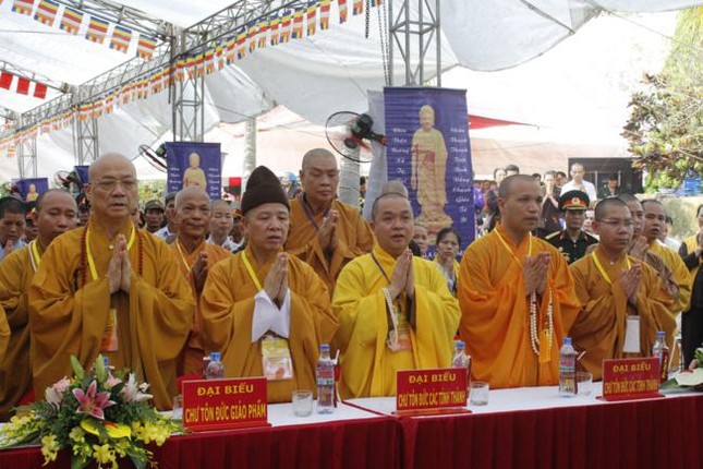 Cầu siêu tại nghĩa trang liệt sĩ Vị Xuyên ảnh 2 a hagiang 2.jpg