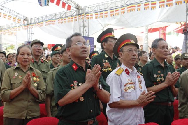 Cầu siêu tại nghĩa trang liệt sĩ Vị Xuyên ảnh 3 a hagiang 3.jpg