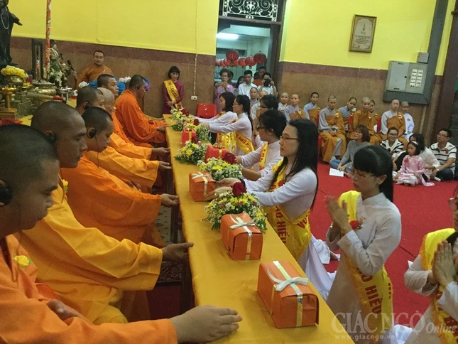 Vu lan trên xứ người ảnh 2 image4.JPG