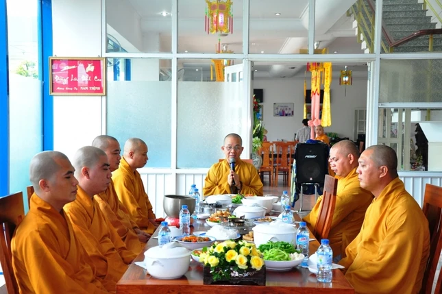 Một công ty ở tỉnh Long An tổ chức lễ Vu lan ảnh 2 4la.JPG