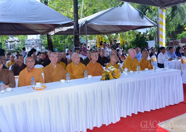 Le khoi cong - chua Giac Vien (3).JPG