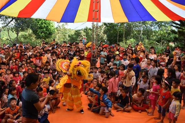 MUA LAN TRUNG THU.JPG