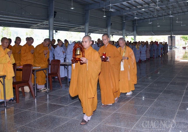 Khoa tu ngay 18-9-2016 (1).JPG