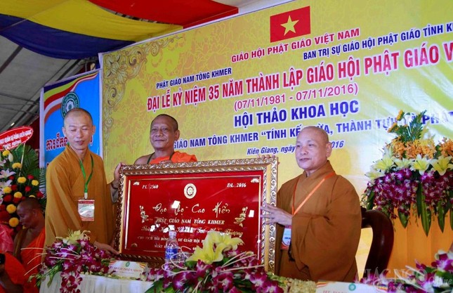 PG Nam tông Khmer kỷ niệm 35 năm thành lập GHPGVN ảnh 17 29.jpg