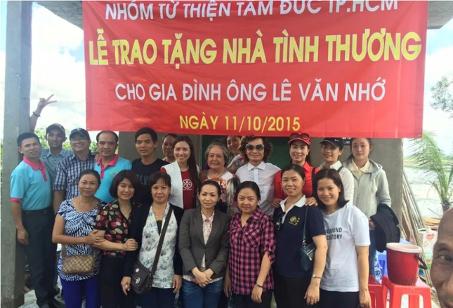 H2 Nguoi xay nha mo uoc.jpg
