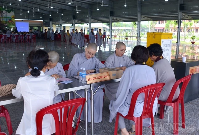 Khoa tu ngay 16-10-2016 (4).JPG