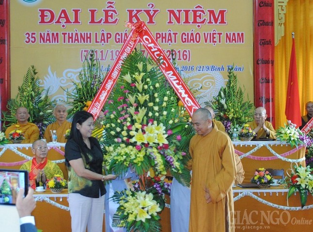 Gia Lai trang nghiêm kỷ niệm 35 năm thành lập Giáo hội ảnh 6 H6.jpg