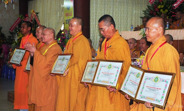 PG Long An trọng thể kỷ niệm 35 năm thành lập Giáo hội ảnh 7 H10.jpg