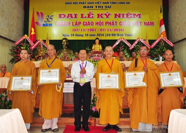 PG Long An trọng thể kỷ niệm 35 năm thành lập Giáo hội ảnh 9 H12.jpg