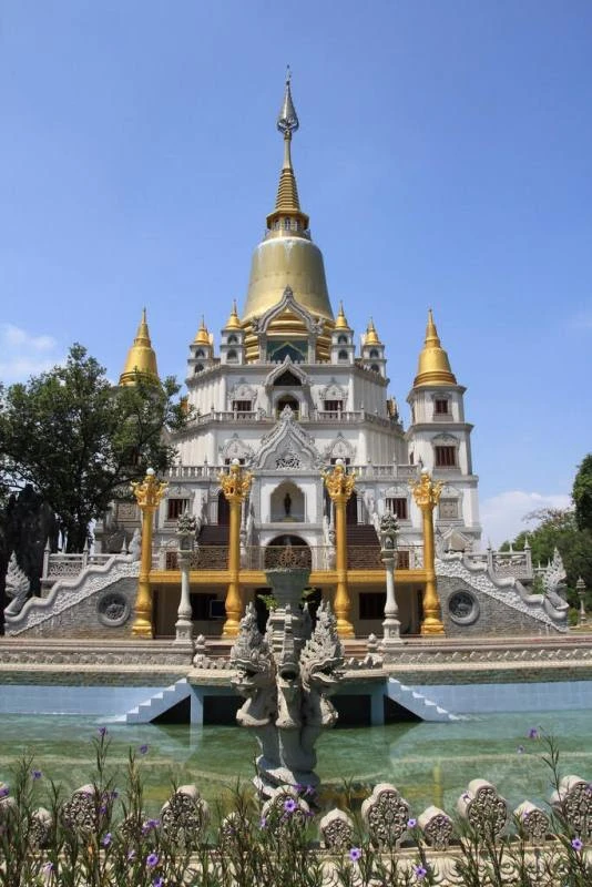 Thăm một vài ngôi chùa đẹp ở Sài Gòn ảnh 1 anh 1.1.jpg