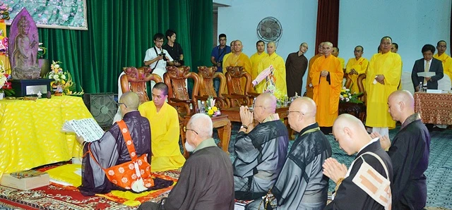 Phật tử Nhật tặng tượng tới chùa Quan Thế Âm ảnh 3 anh 7.JPG