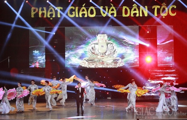 Chùm ảnh: Đêm văn nghệ “Phật giáo và dân tộc” ảnh 4 4vn.jpg