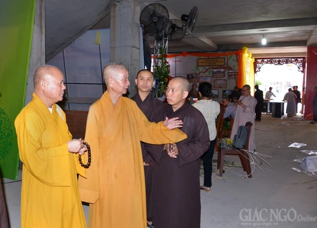 Chuan bi cho dai le (17).jpg