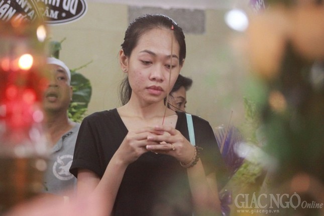 Đến chùa Ấn Quang viếng nghệ sĩ Út Bạch Lan lần cuối ảnh 3 5cu.jpg