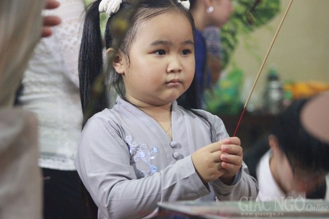 Đến chùa Ấn Quang viếng nghệ sĩ Út Bạch Lan lần cuối ảnh 4 7cu.jpg