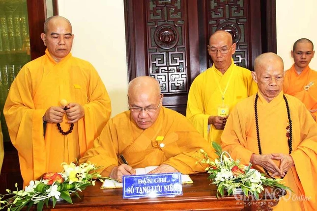 tang le HT CT (10).JPG