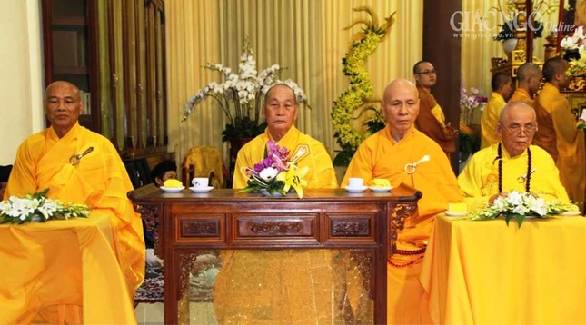 A tuong niem (1).JPG