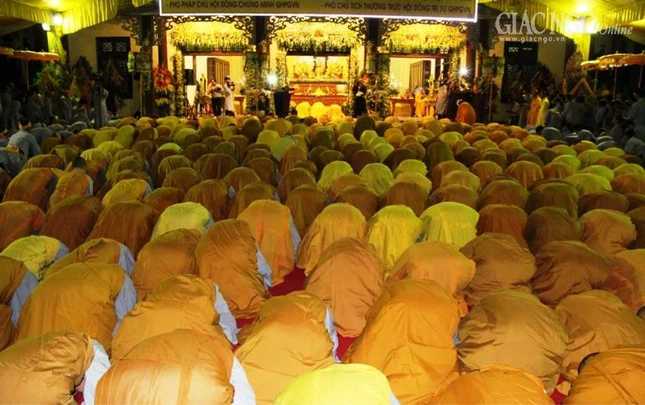 A tuong niem (2).JPG