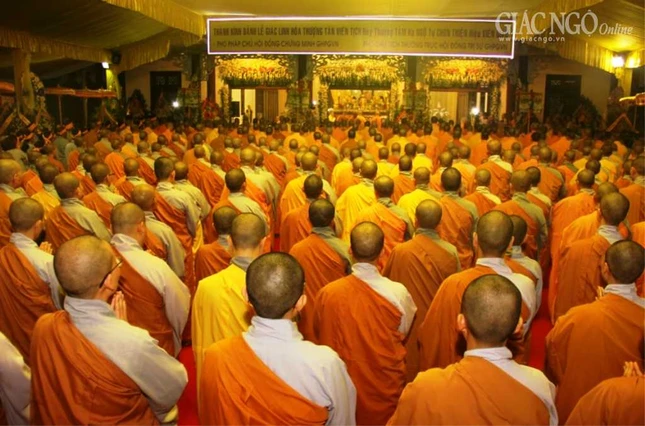 A tuong niem (7).JPG