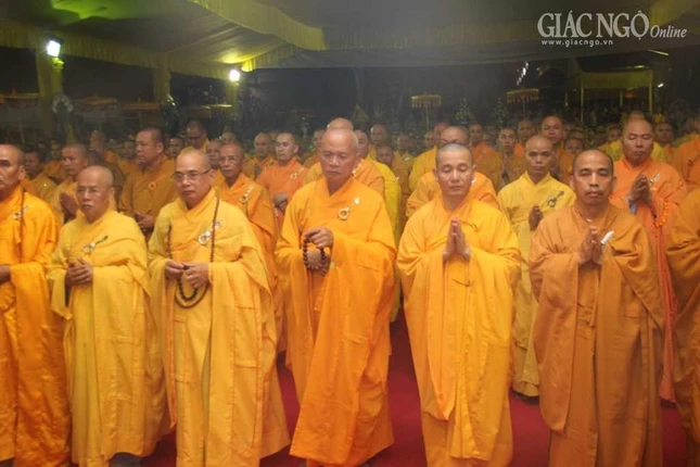 A tuong niem (8).JPG