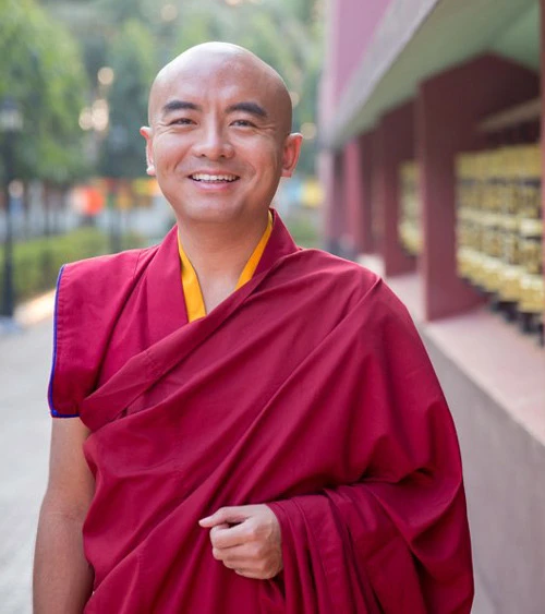 lama tham korea.jpg